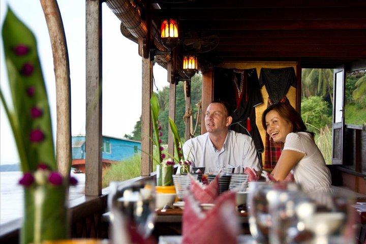 Tailormade Luang Prabang Private Day Tour with a Local Guide