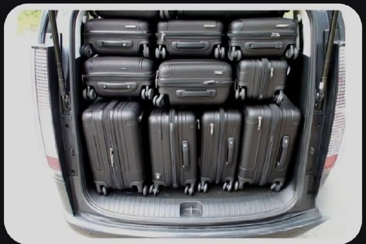 Private Van Transfer from CDG Airport to Paris
