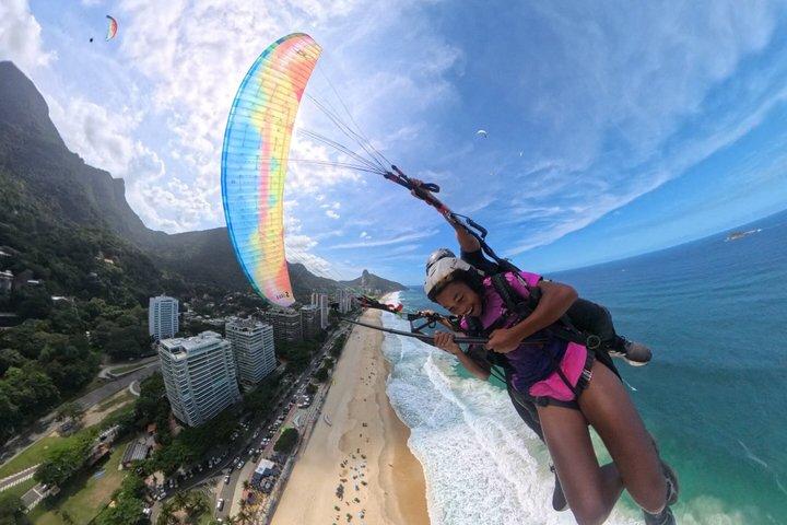 Double parachute flight in Rio de Janeiro with video