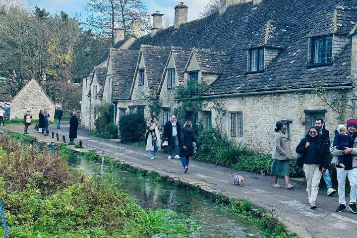 London: Cotswolds Scenic Villages and Castle Combe Small-Group
