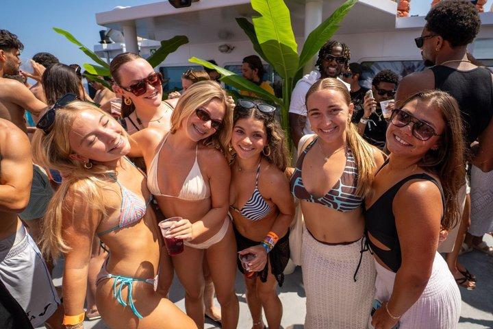 Ibiza Boat Party – 3 Hour All Inclusive Drinks, DJ & Swim Stop