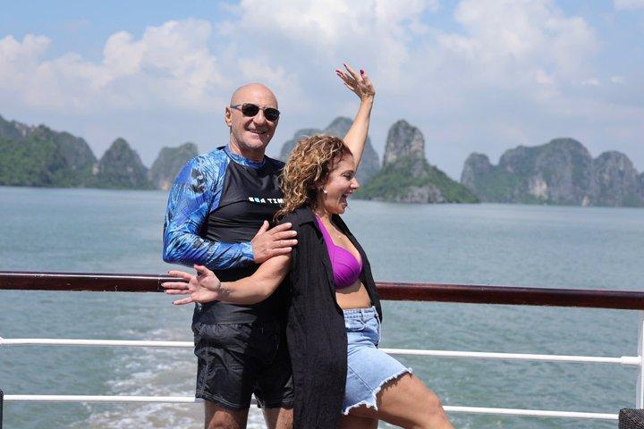 Luxury 5 Star Day Cruise to Halong and Lan Ha Bay