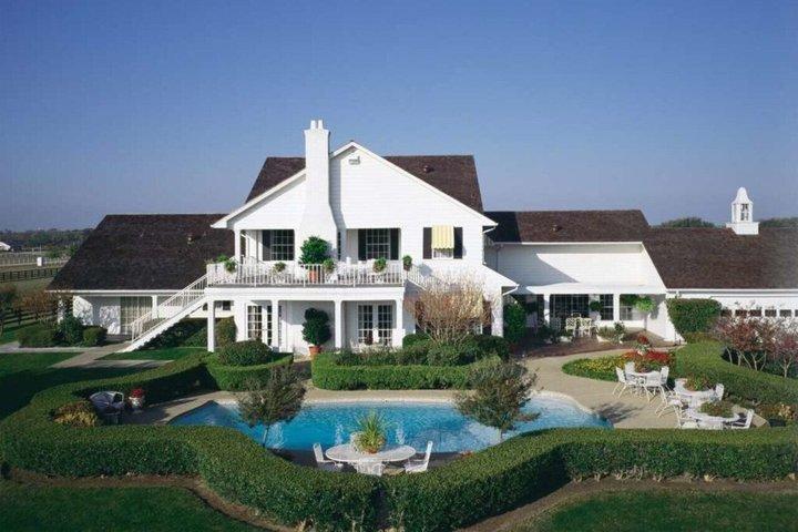 Private Southfork Ranch Tour into Dallas TV History