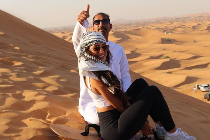 Dubai Desert Safari: 4x4 Red Dune & Sandboard Thrill