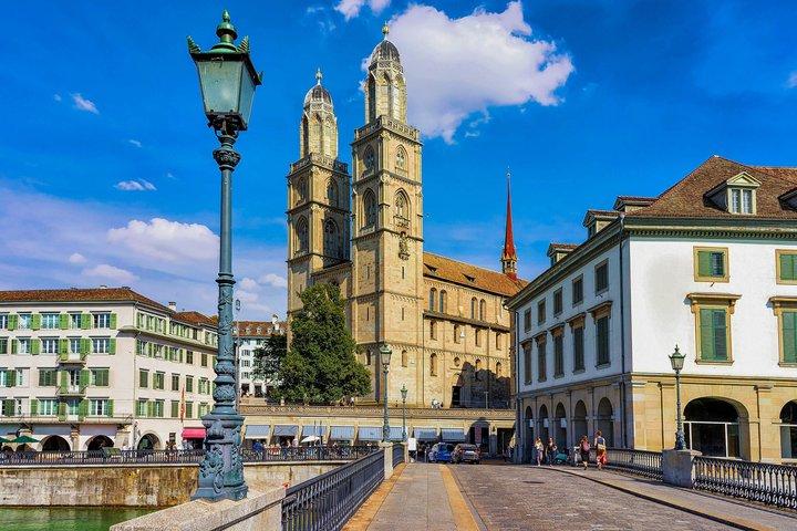 Zurich Walking Tour with Audioguide on Your Smartphone