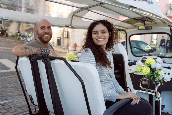 Lisbon: Private Electric Tuk-Tuk Tour–Alfama & Scenic Viewpoints