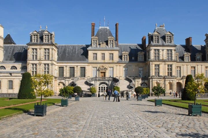 Half-Day Trip from Paris to Château de Fontainebleau