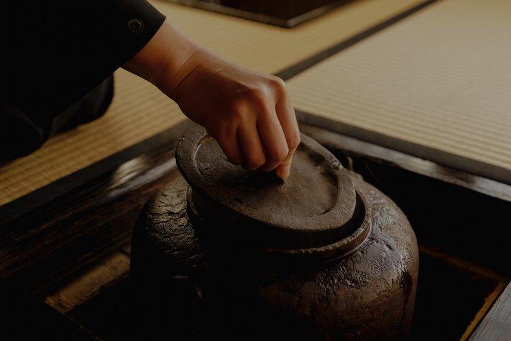 Private Zen Temple & Tea Ceremony Experience in German or English