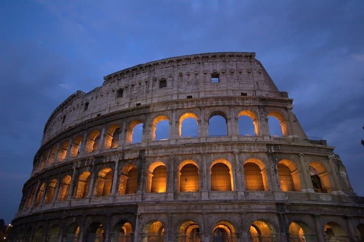 Rome by Night Private Tour: Colosseum to Vatican Views