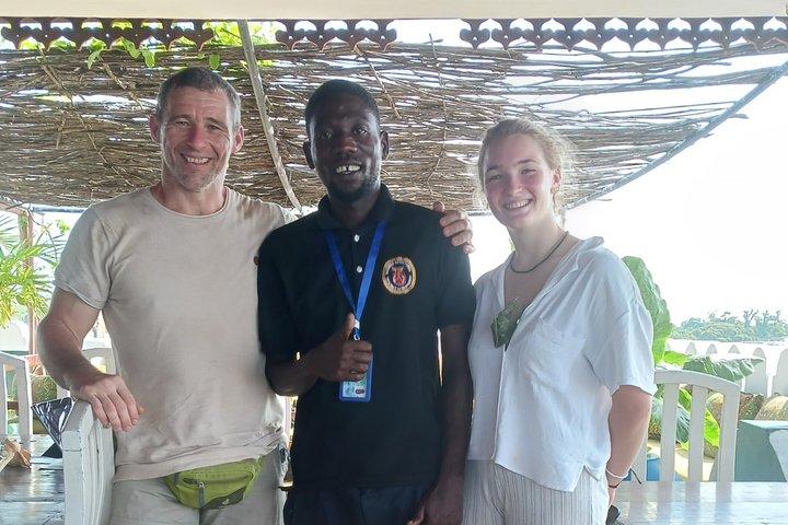 Stone Town Guided Walking Tour: Shopping, Culture & History