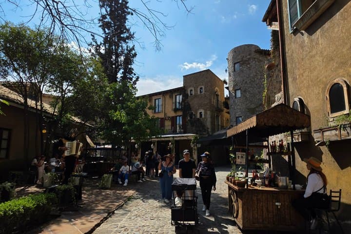Puebla, Cholula and Val’Quirico Day Tour from CDMX Lunch Included