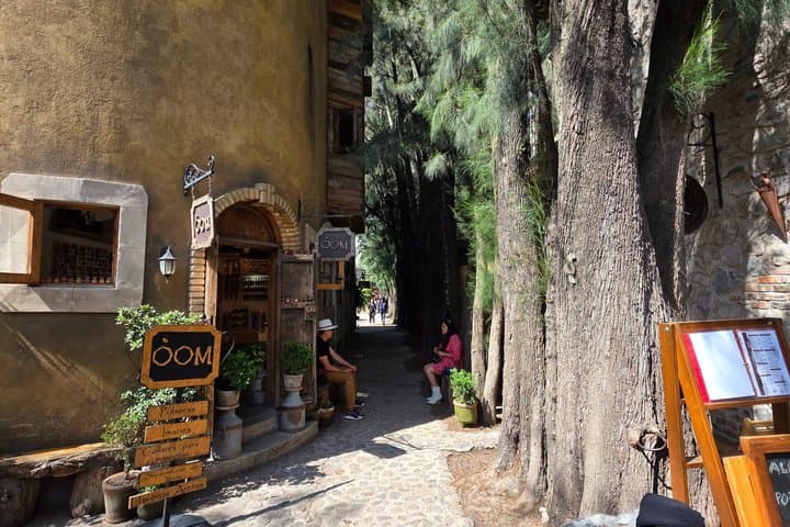 Puebla, Cholula and Val’Quirico Day Tour from CDMX Lunch Included