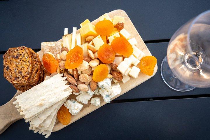 Santa Barbara Wine and Food Walking Tour in the Funk Zone