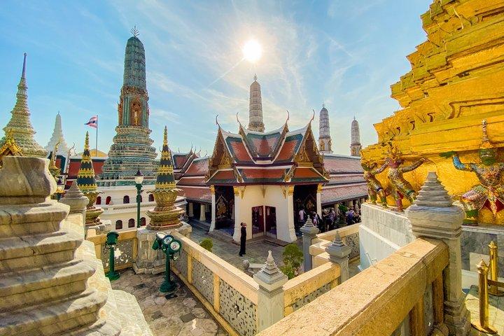 Grand Palace, Wat Phra Kaew, Wat Pho and Wat Arun Walking Tour From Bangkok