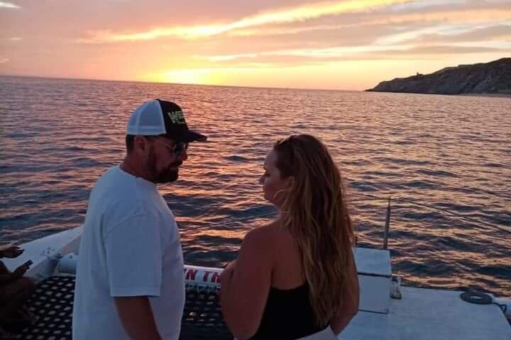 Sunset Party Catamaran with drinks and snacks in Cabo