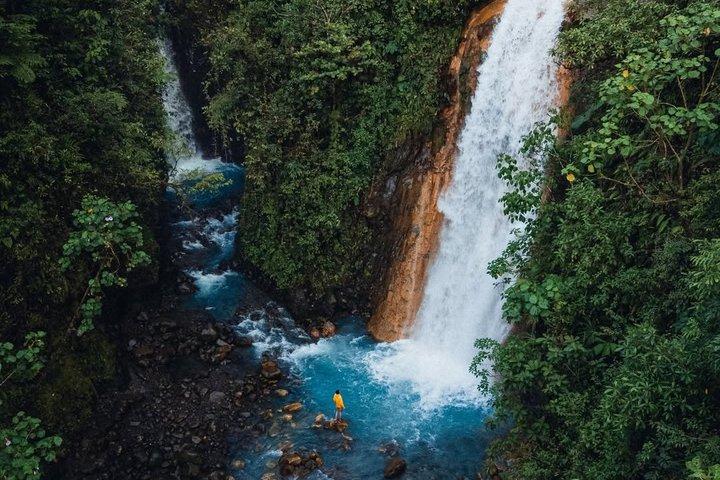 Private Tour 7 Blue Falls Bajas del Toro Waterfalls from San Jose