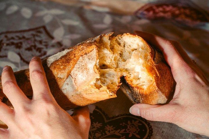 Paris Montmartre Food Tour: Local Wine, Cheese & Bakery Tastings