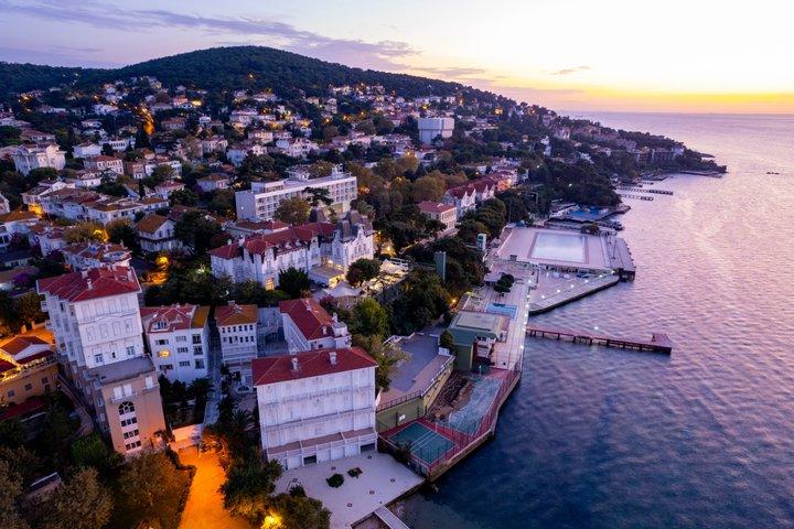 Istanbul Round-Trip Ferry Tickets to the Princes' Islands