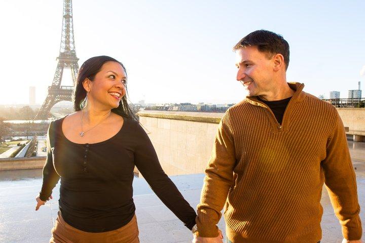 1-hour Photoshoot at the Eiffel Tower Trocadero Paris