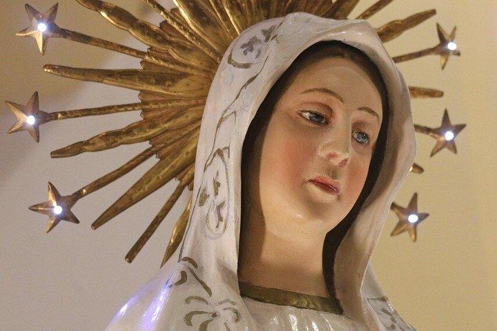 Lisbon: Sanctuary Fátima & Little Shepperd Town Guide Tour