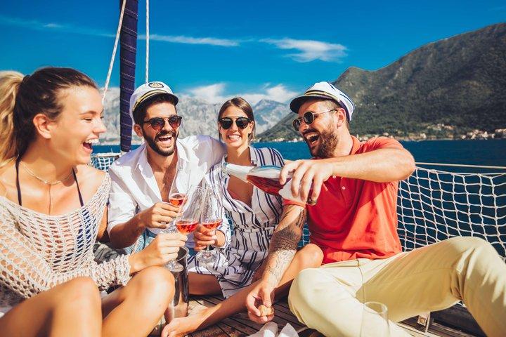 Positano and Amalfi Boat Tour from Salerno with Snorkel and Drink
