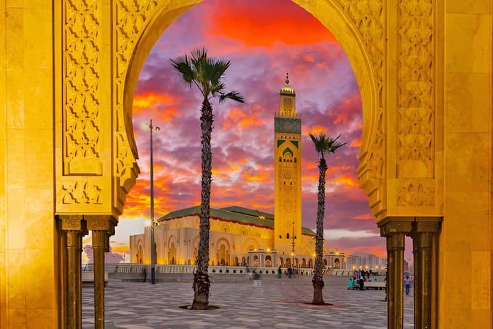 Marrakech to Casablanca Day Trip with Hassan II Mosque Visit
