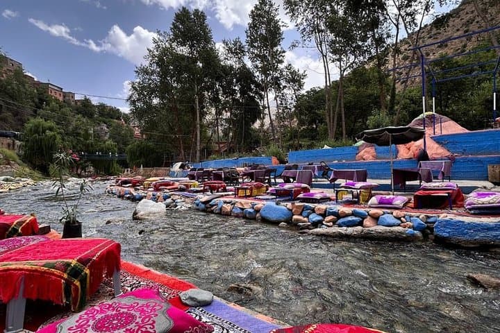 Marrakech: Ourika Valley & Atlas Mountains & Waterfalls + Lunch