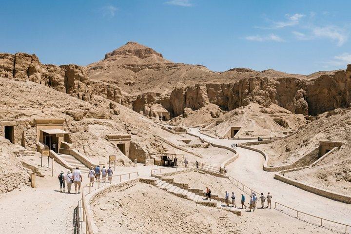 Private Full Day Tour of Luxor West Bank Temples and Tombs