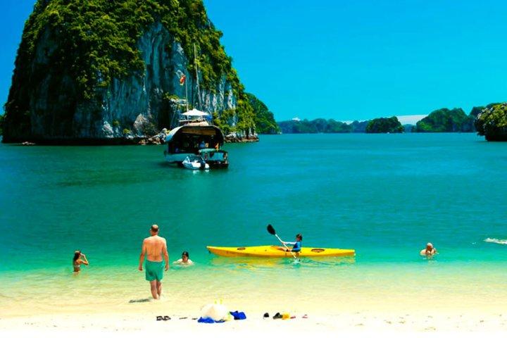 Tulip Premium Cruise 2 Days 1 Night in Lan Ha Bay & Ha Long Bay