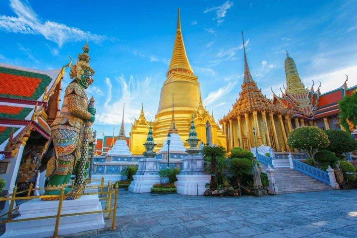 Bangkok Temple Tour: Wat Arun, Wat Pho & Grand Palace