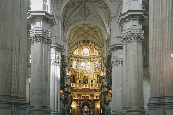 Granada Cathedral and Chapel Royal + Private Albaicín and Sacromonte