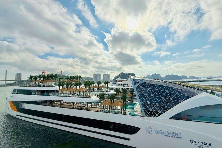 Halong Bay Elite 5-Star Dolphin Cruise Day Tour from Hanoi