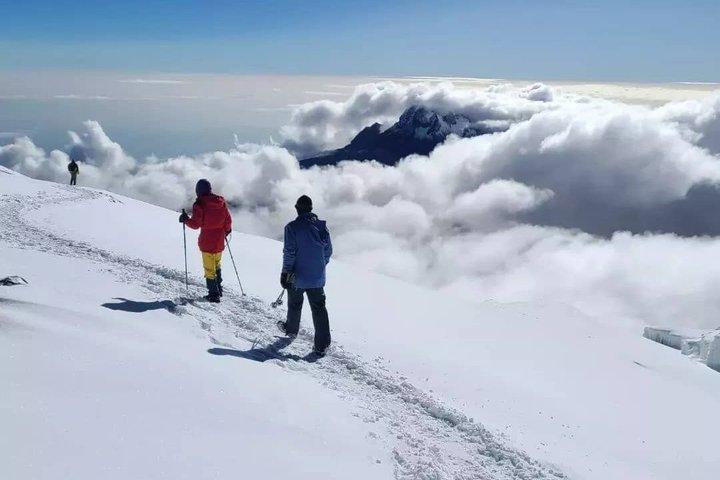 Marangu route Kilimanjaro 5 days trek