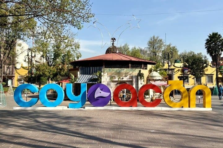 Private Tour to Coyoacán & Xochimilco.