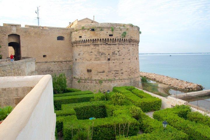 Explore Ischia Aragonese Castle and the Tradition of Celsa +Ebook