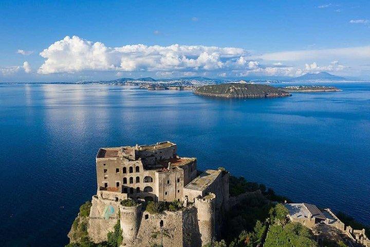 Explore Ischia Aragonese Castle and the Tradition of Celsa +Ebook