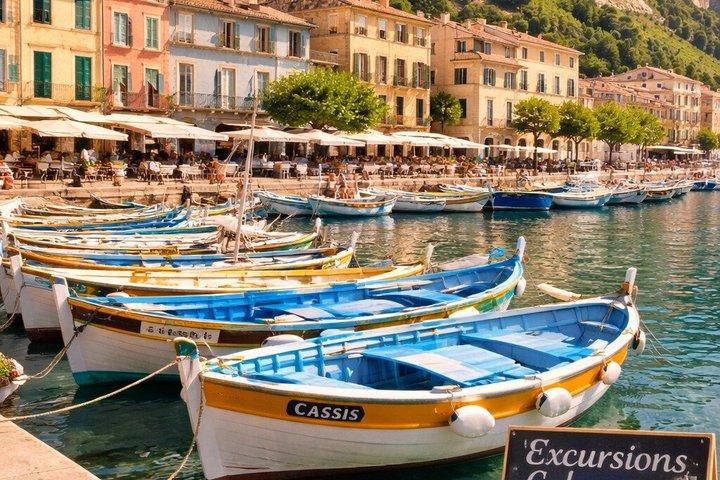 Private Marseille Shore Tour Aix and Cassis with No Shared Groups