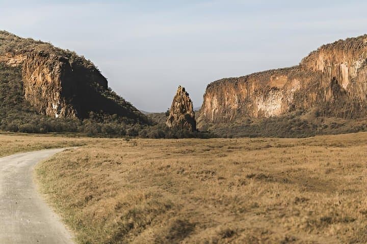 Day Tour to Hell's Gate with Optional Boat Ride on Lake Naivasha