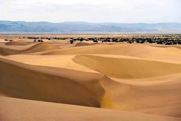 5 Days Chalbi Desert and Lake Turkana Expedition in Kenya