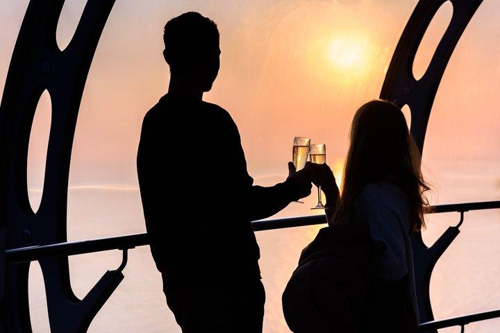 Brighton i360: Sky Bar 360 Ticket (with Champagne or Soft Drink)