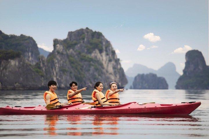 Bai Tu Long Bay Day Cruise with Off the Beaten Track Route