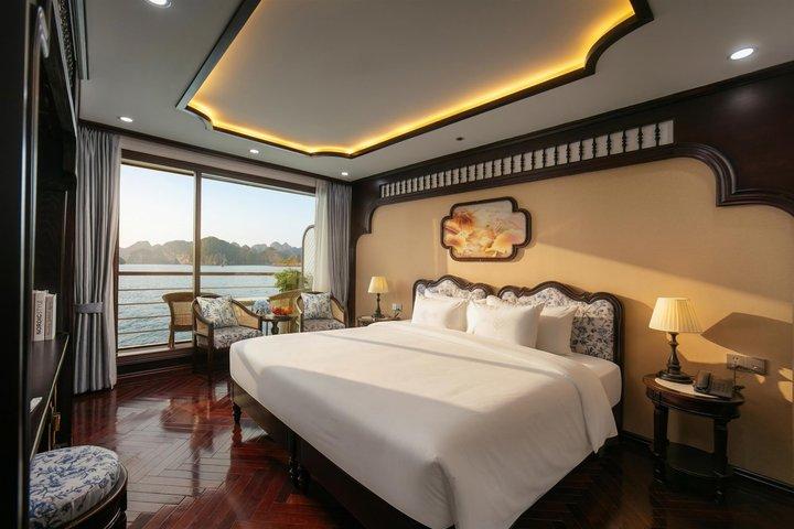Hanoi: 2-Day Bai Tu Long Bay Luxury Escape aboard Cycad Cruise