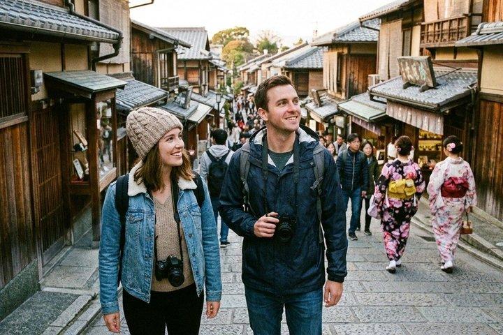 Private Early Morning Photo Shoot in Kyoto at Dawn
