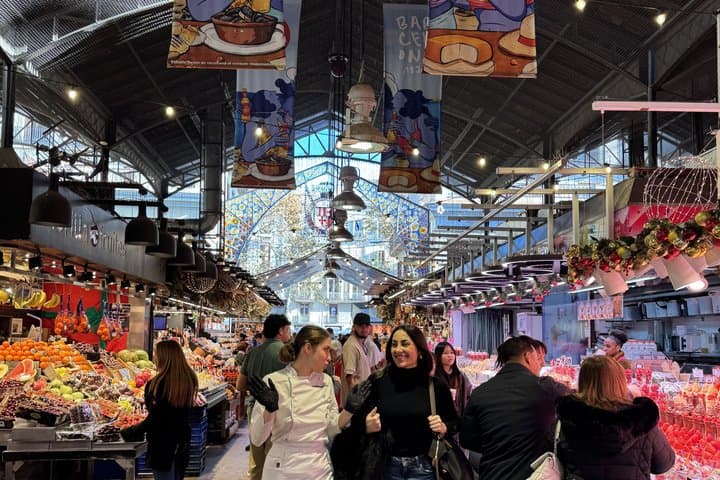 Barcelona Full Market Tour, Tapas & Hands-On Paella Cooking Class