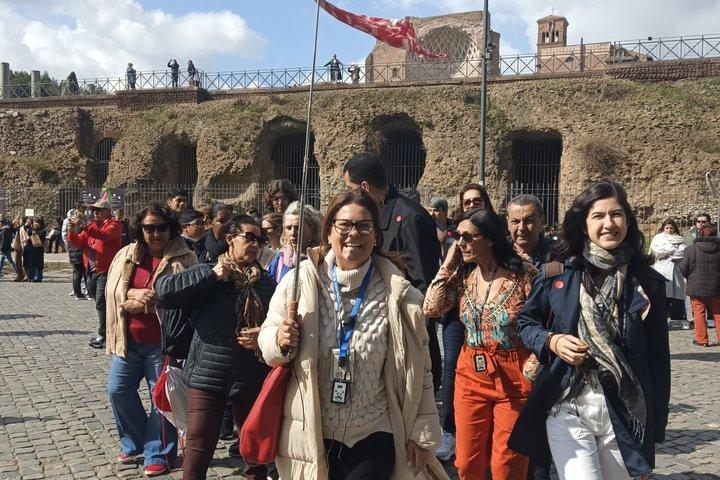 Rome Tours in the Colosseum and Roman Forum without lines.
