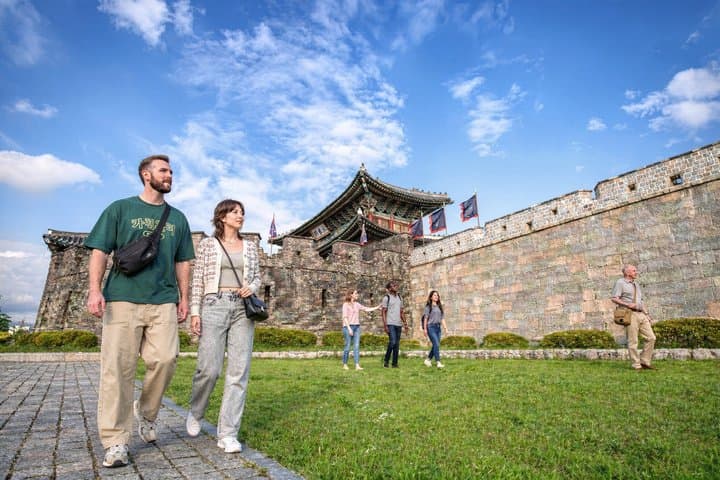 Korean Folk Village and Suwon Hwaseong Fortress Full Day Tour