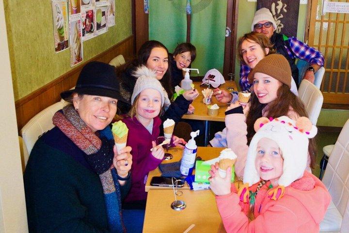 Food & Culture Walk in Nagano: Oyaki, Sake, Matcha & Zenkoji