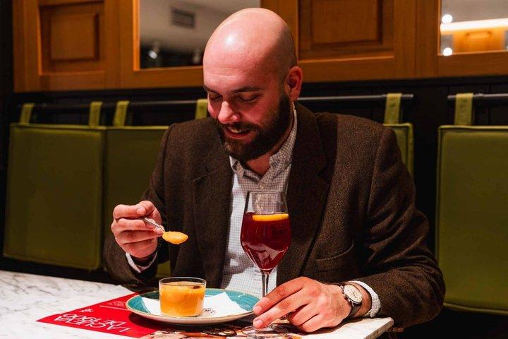 Gourmet Tapas and Wine Tour in Granada