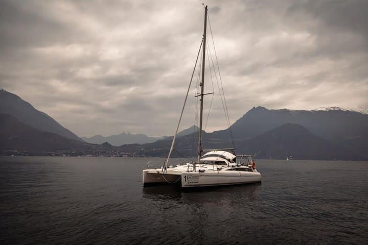4h Catamaran Tour on Lake Como with Snacks - from Tremezzo
