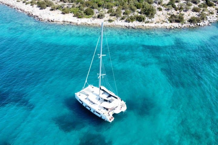 Athens Riviera Catamaran Cruise with Lunch and Drinks
